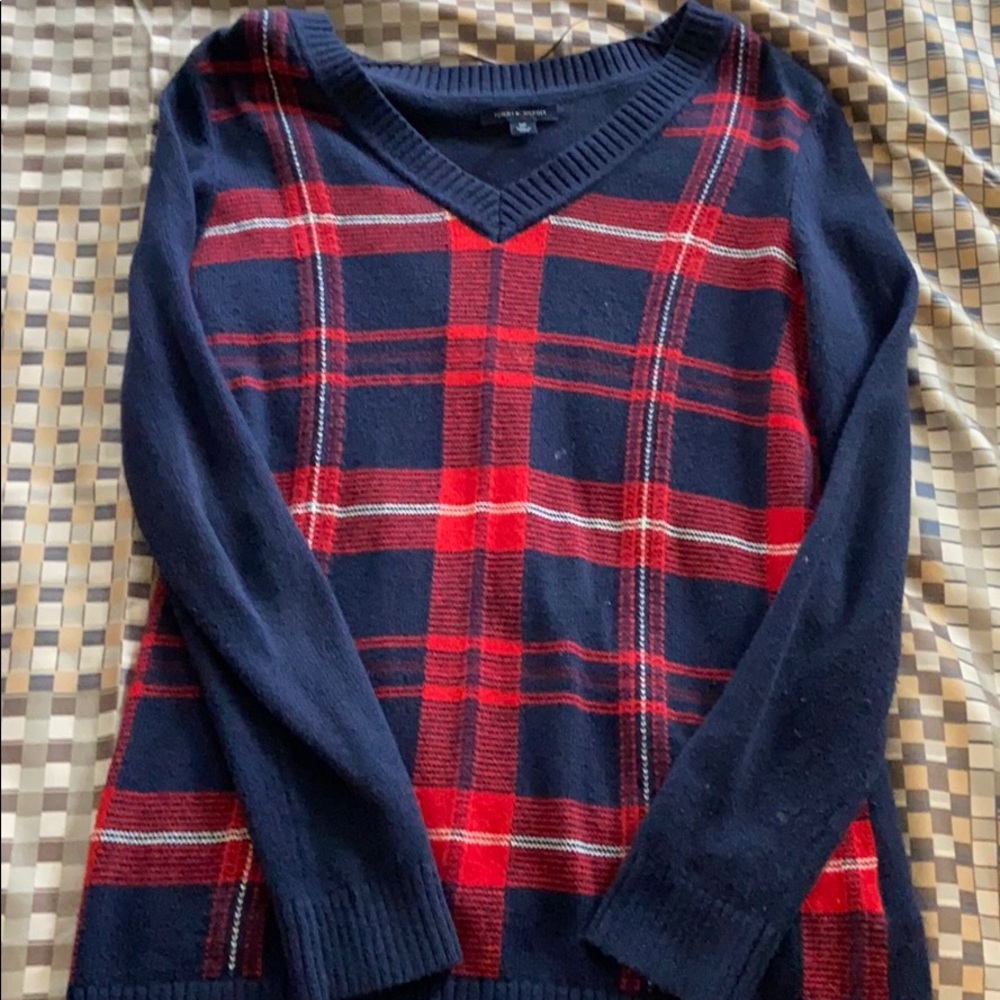 Tommy Hilfiger Red and navy plaid sweater